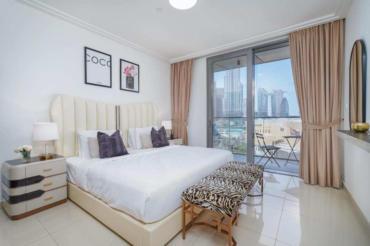 Luxurious & Stylish Apartments Across Dubai Mall - Burj Khalifa - City Views By Sojo Stay Exterior foto